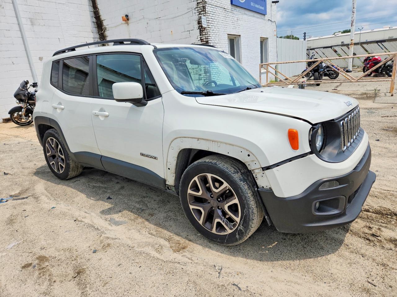 ZACCJABB1HPE41169 · 2017 JEEP RENEGADE · 4/14
