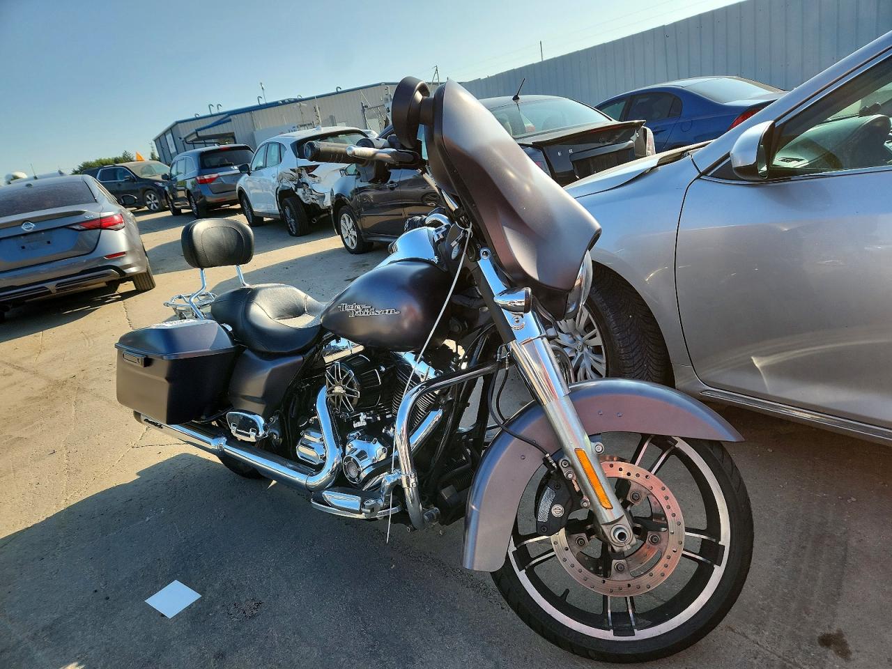 1HD1KBM12FB664535 · 2015 HARLEY-DAVIDSON FLHX