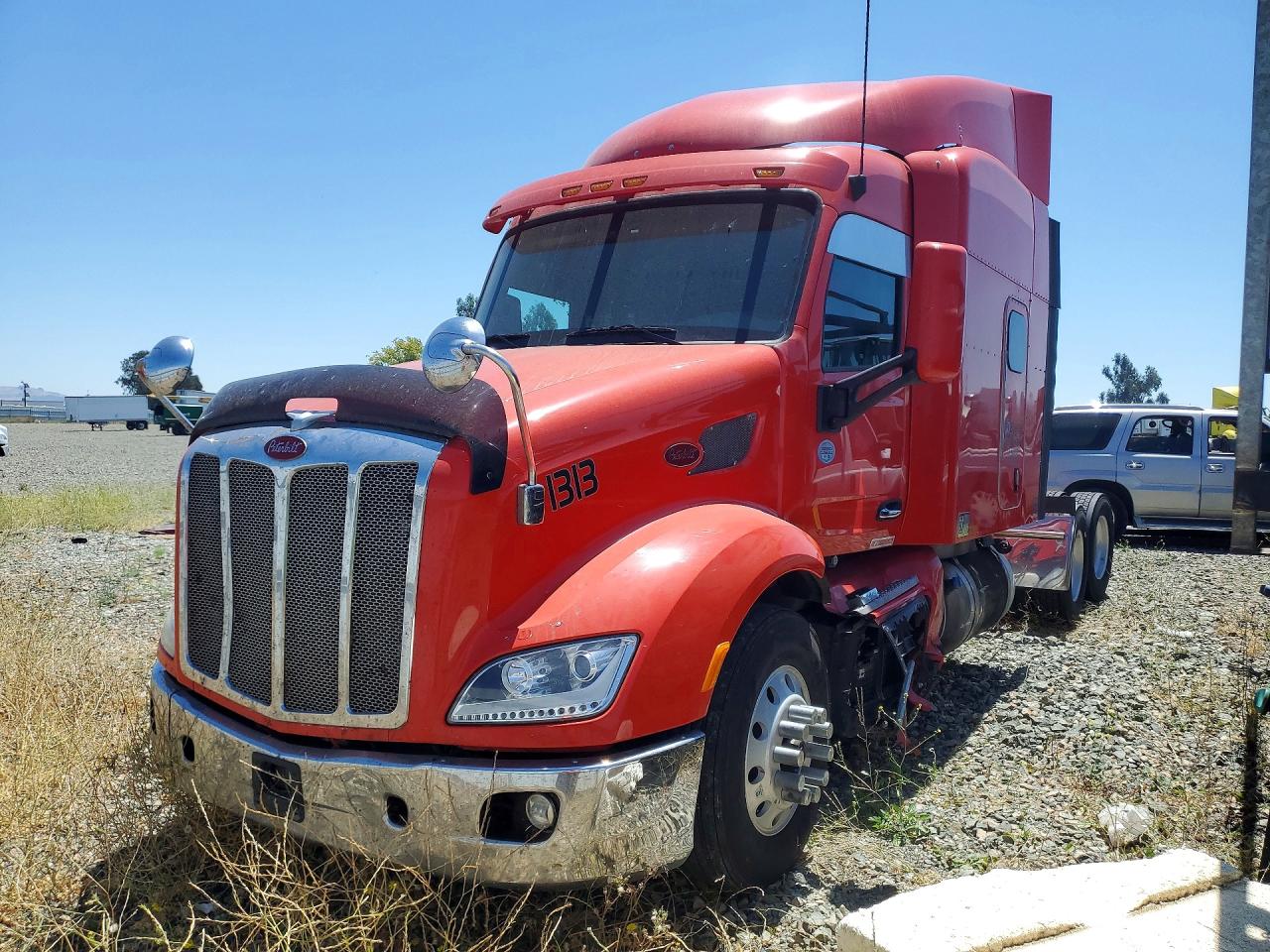 1XPBD49X9HD416071 · 2017 PETERBILT 579