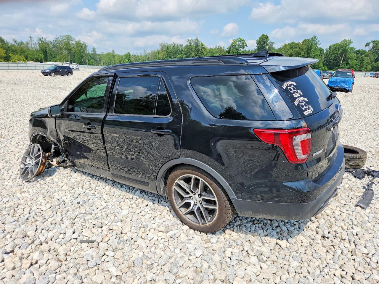 1FM5K8GT2GGC39450 · 2016 FORD EXPLORER · 2/14