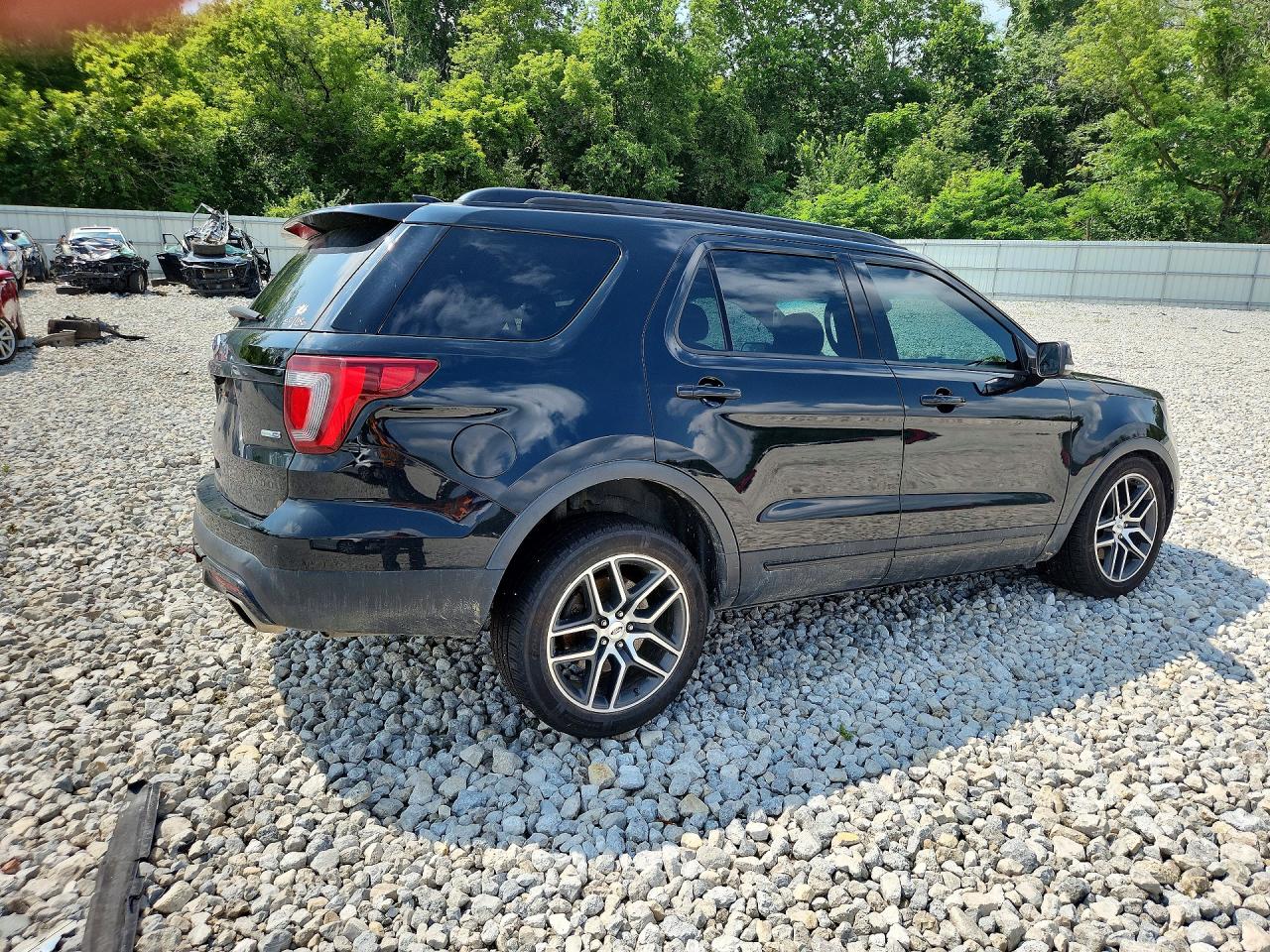 1FM5K8GT2GGC39450 · 2016 FORD EXPLORER · 3/14