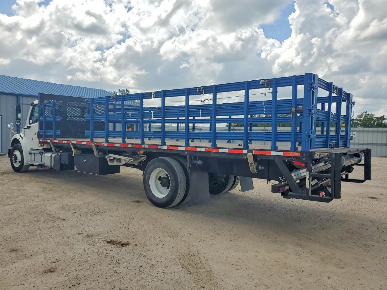 1FVACXFC4KHKK6492 · 2019 FREIGHTLINER M2 · 2/13