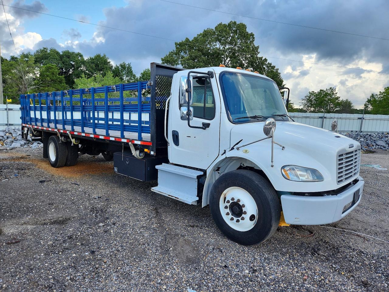 1FVACWFA0JHJU2550 · 2018 FREIGHTLINER M2 · 4/13