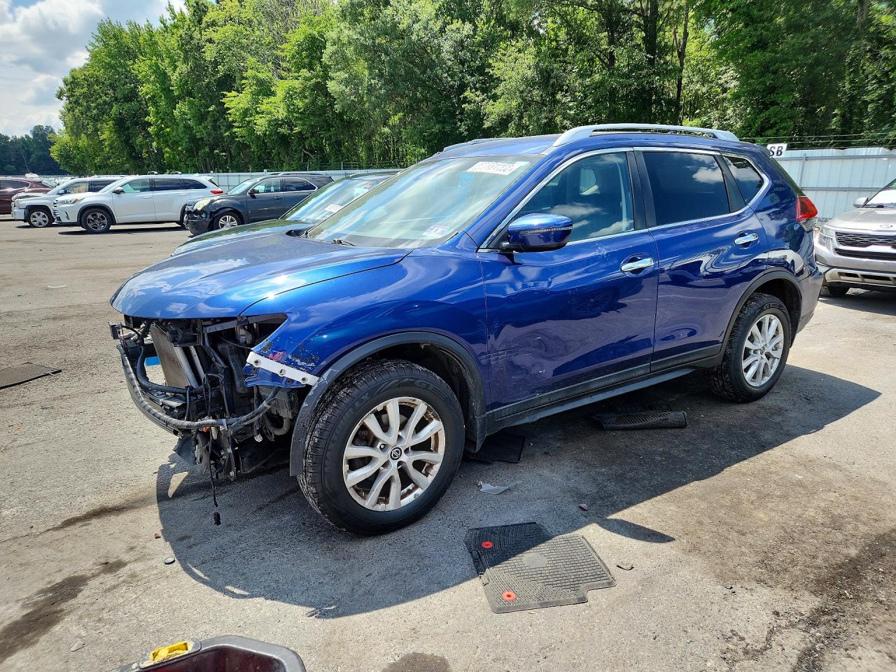 5N1AT2MV3KC812256 · 2019 NISSAN ROGUE