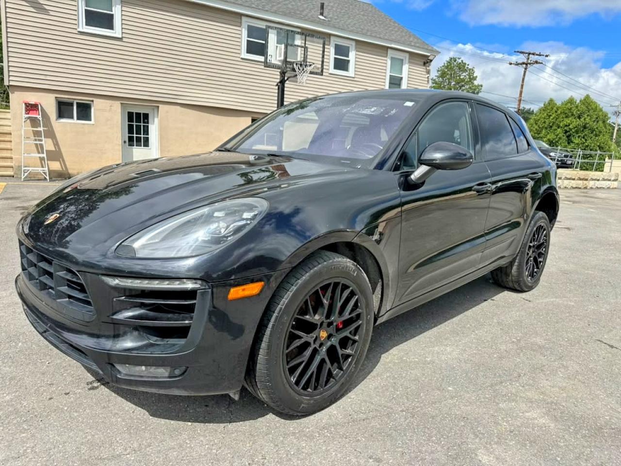 WP1AG2A56HLB55313 · 2017 PORSCHE MACAN
