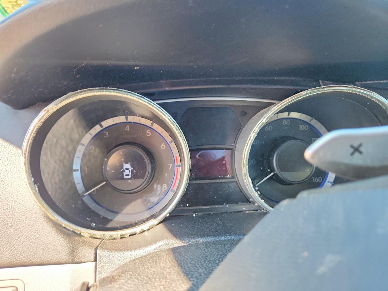 5NPEC4AB9BH199981 · 2011 HYUNDAI SONATA · 9/12