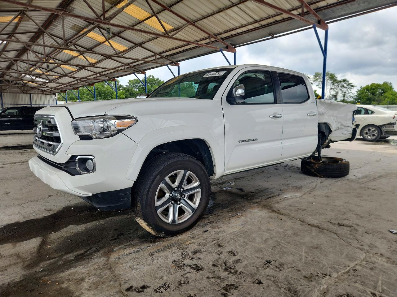 5TFEZ5CN0GX008813 · 2016 TOYOTA TACOMA