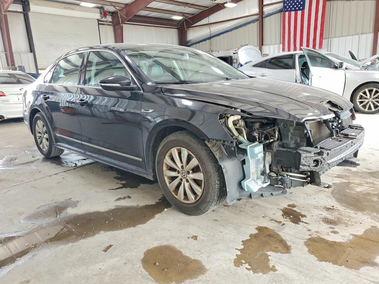 1VWDT7A30HC035509 · 2017 VOLKSWAGEN PASSAT · 4/13