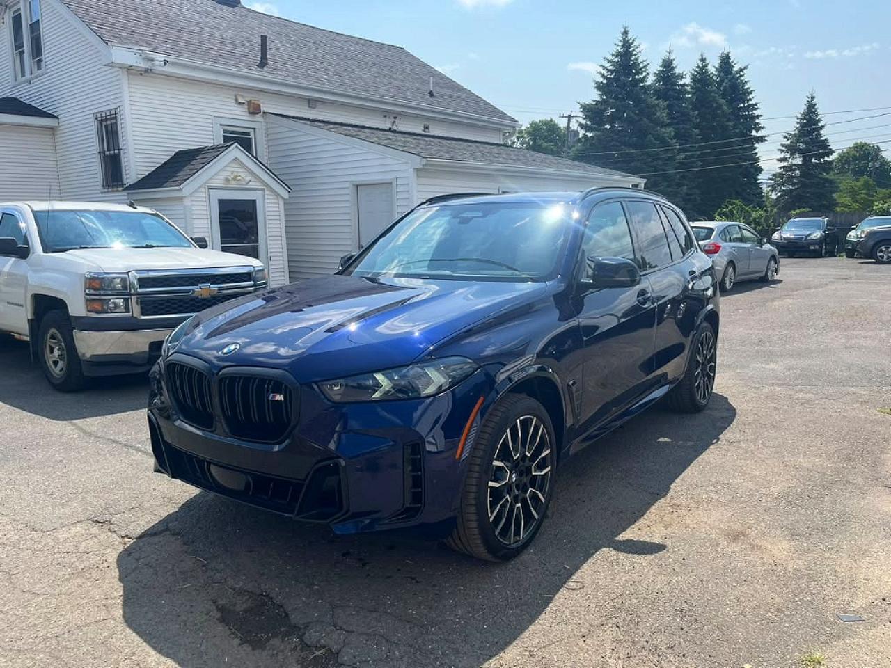 5UX33EU03R9T09335 · 2024 BMW X5
