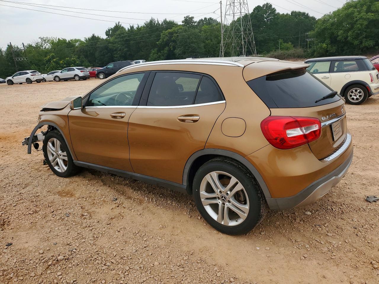 WDCTG4GB4JJ455124 · 2018 MERCEDES-BENZ GLA · 2/13