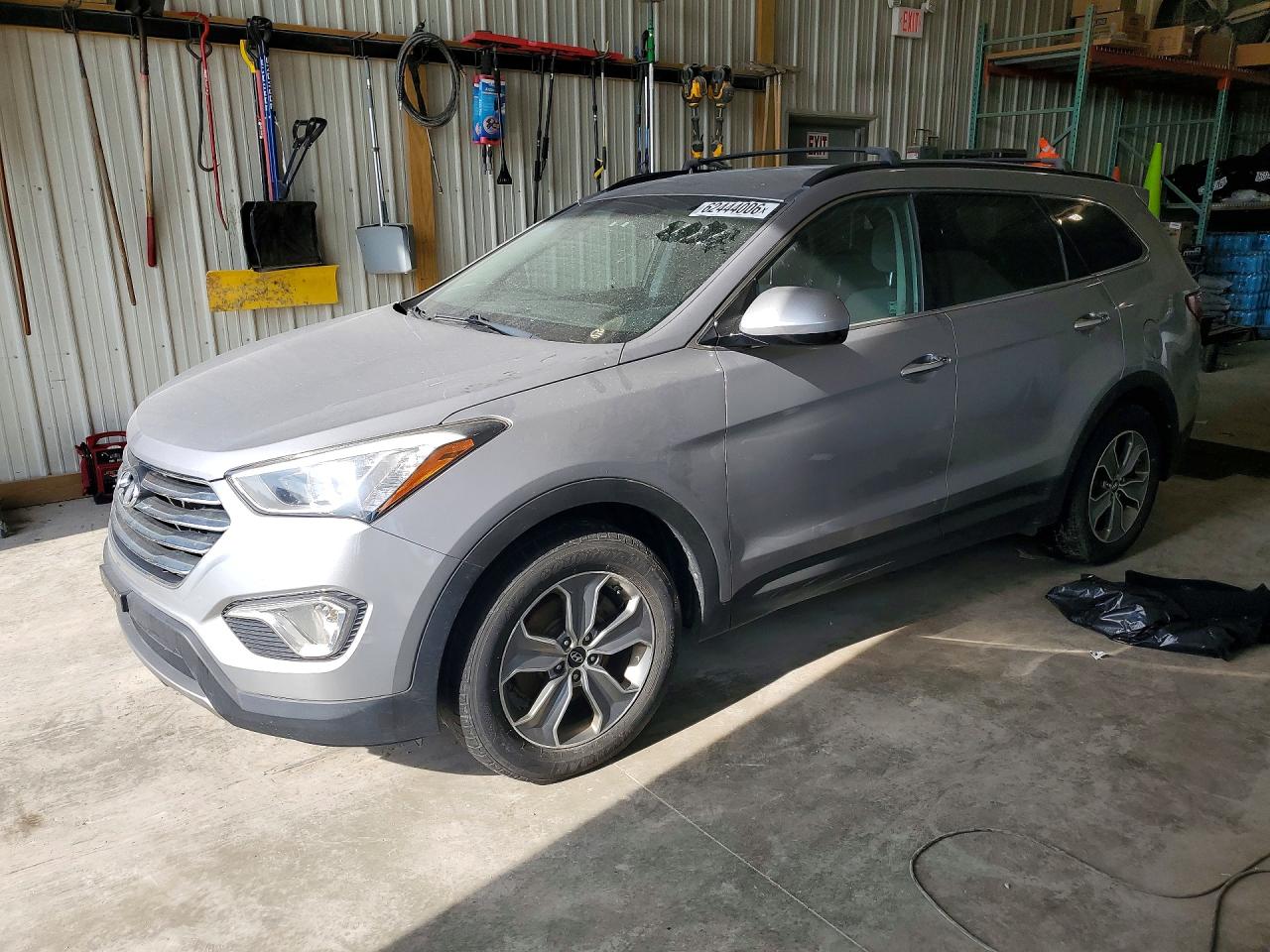 KM8SMDHF2GU144077 · 2016 HYUNDAI SANTA FE