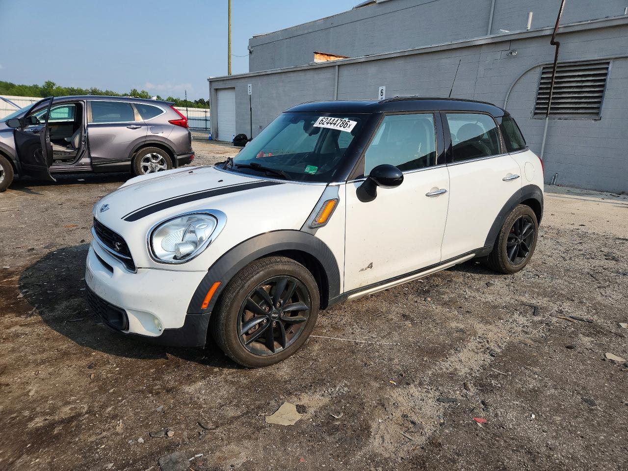 2016 MINI COOPER