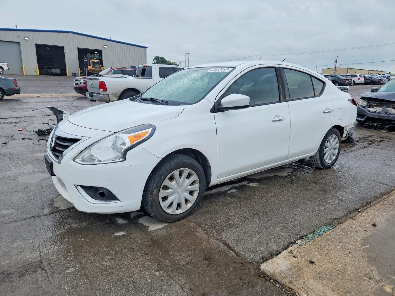 3N1CN7AP3HK448128 · 2017 NISSAN VERSA