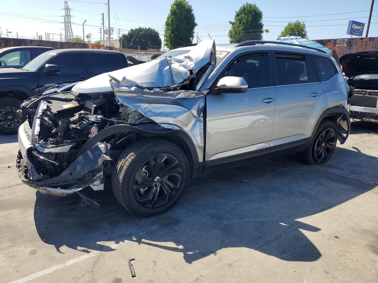 1V2JR2CAXPC534074 · 2023 VOLKSWAGEN ATLAS