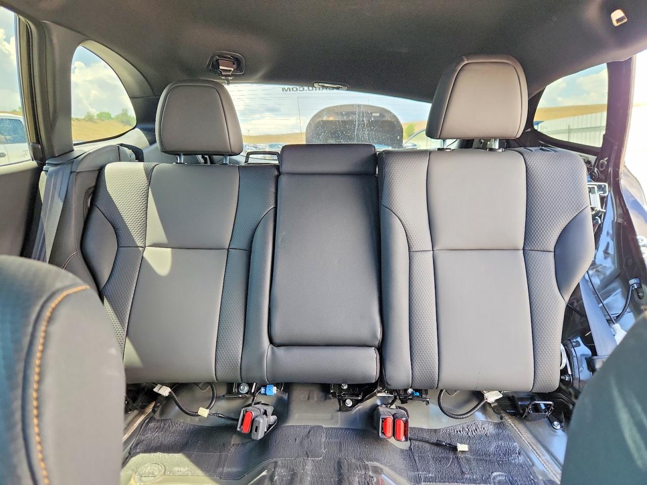 4S4BTGUD9S3141202 · 2025 SUBARU OUTBACK · 10/14