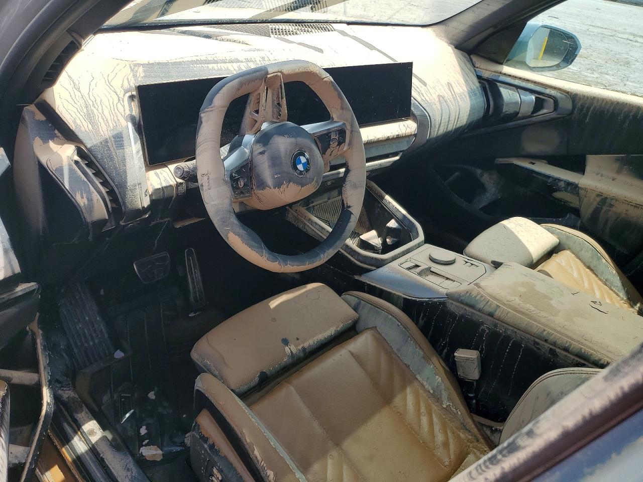 5UX53GP09T9352875 · 2026 BMW X3 · 8/13