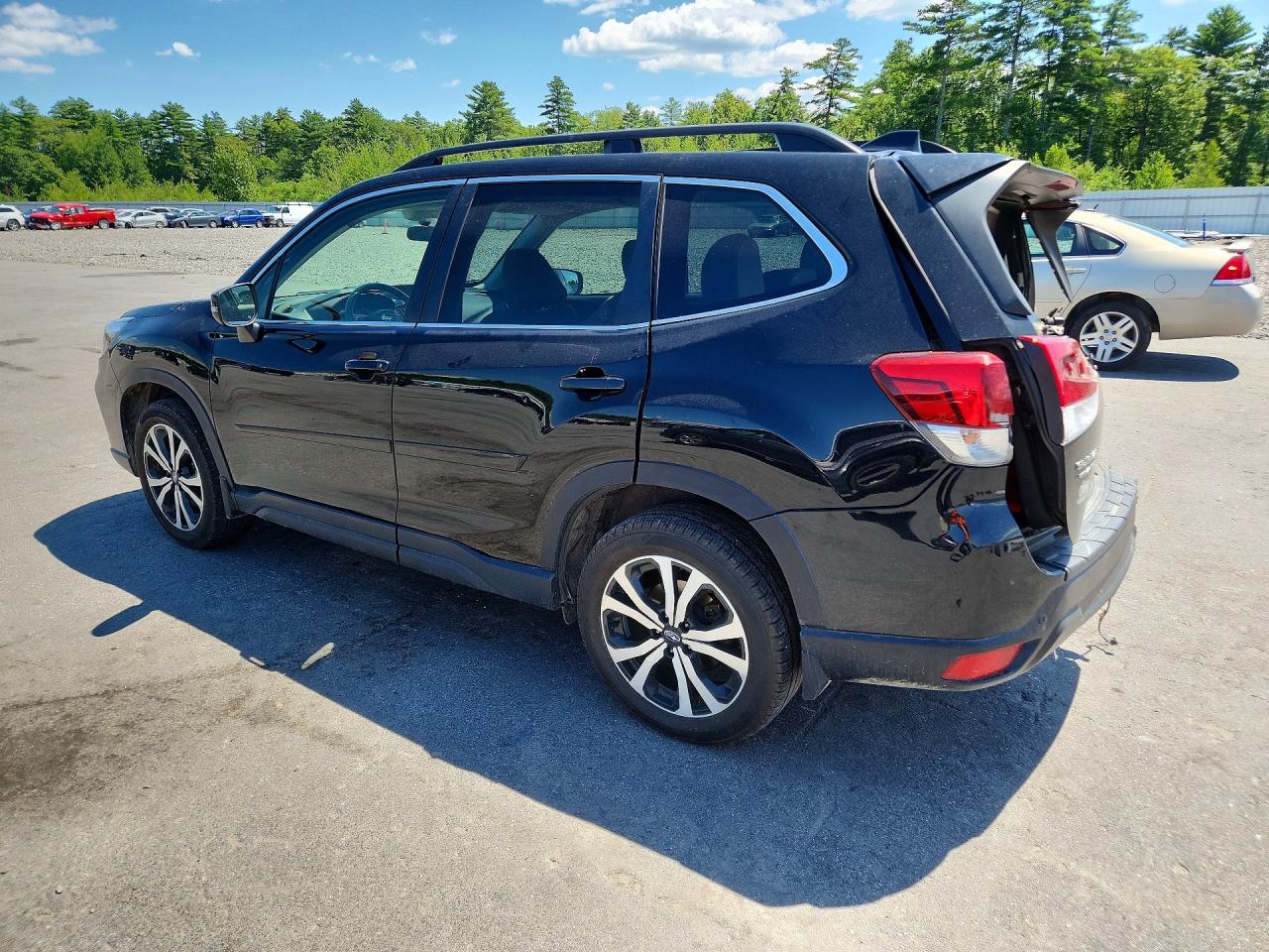 JF2SKAUC2LH445005 · 2020 SUBARU FORESTER · 2/13