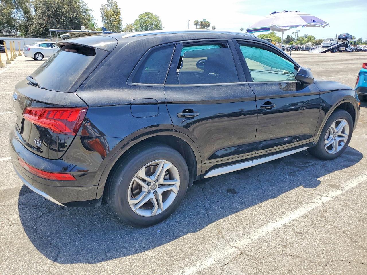 WA1ANAFY9J2006954 · 2018 AUDI Q5 · 3/13