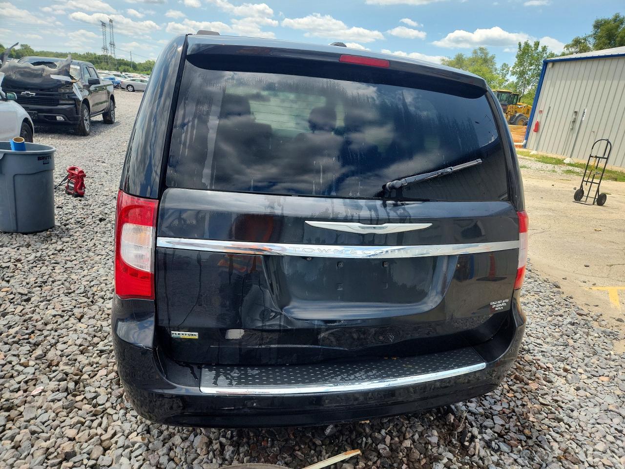 2C4RC1BG9ER292422 · 2014 CHRYSLER TOWN & COUNTRY · 6/13
