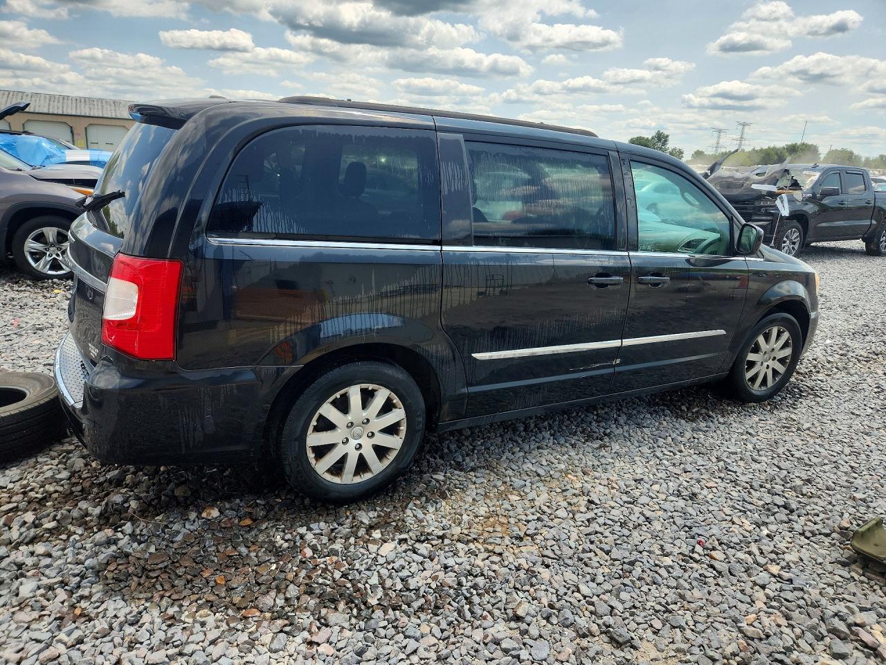 2C4RC1BG9ER292422 · 2014 CHRYSLER TOWN & COUNTRY · 3/13