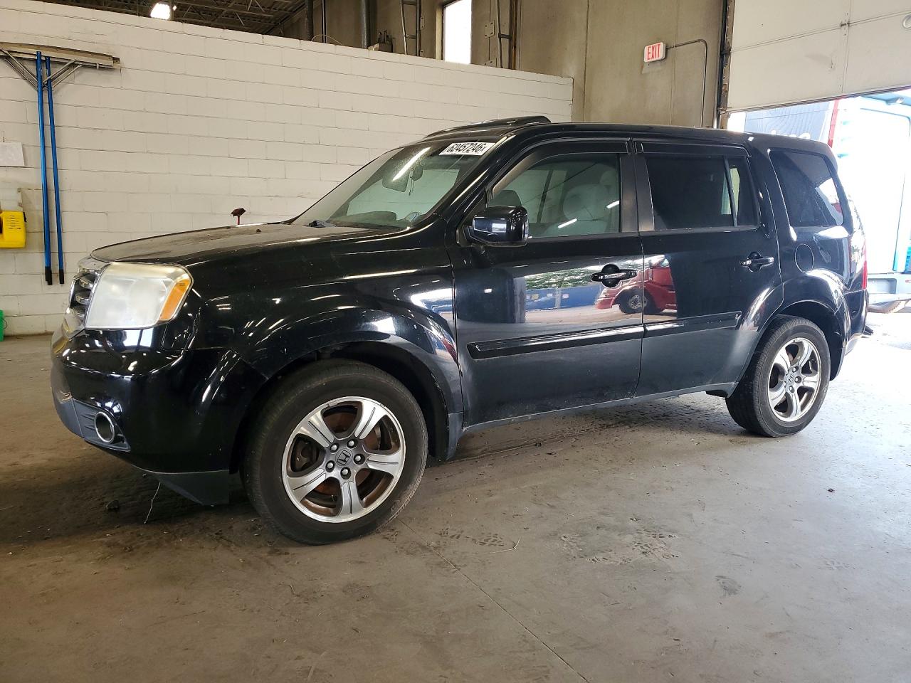 5FNYF4H39FB043429 · 2015 HONDA PILOT