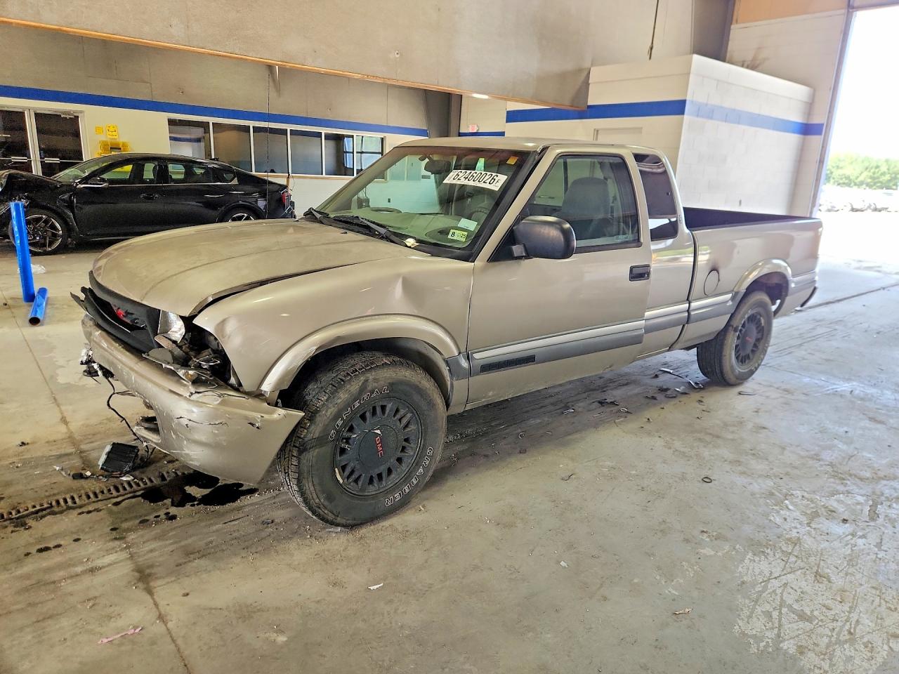 1GTDT19W5Y8118306 · 2000 GMC SONOMA