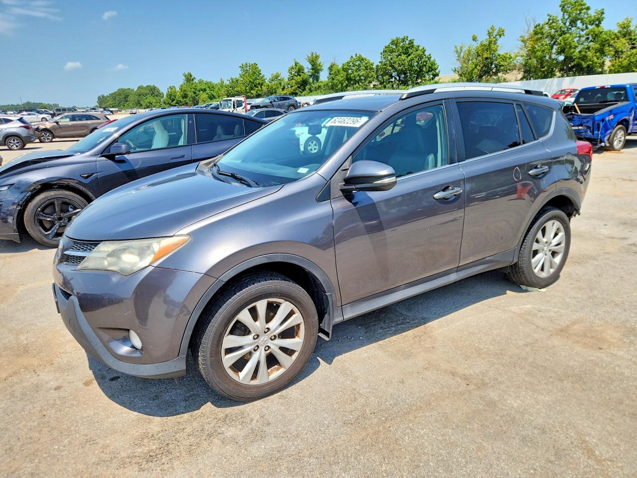 2T3DFREV2DW067385 · 2013 TOYOTA RAV4