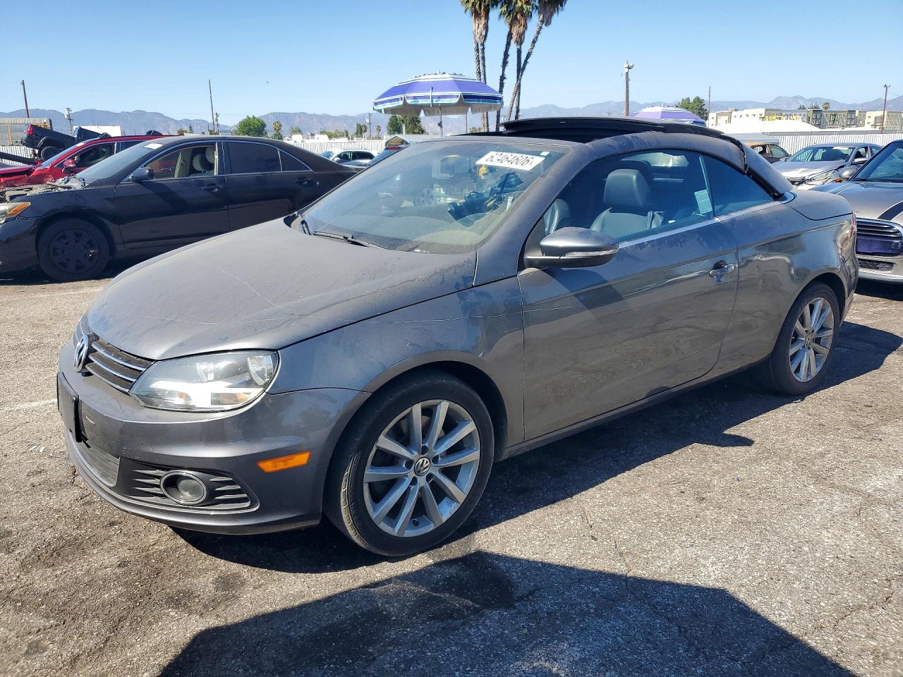 WVWBW8AH3FV002301 · 2015 VOLKSWAGEN EOS