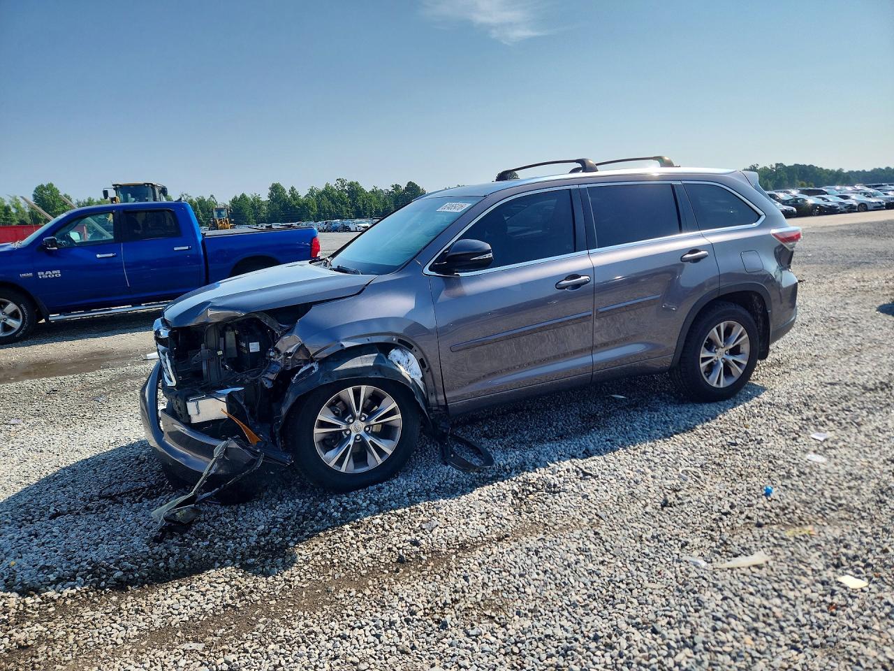 2015 TOYOTA HIGHLANDER