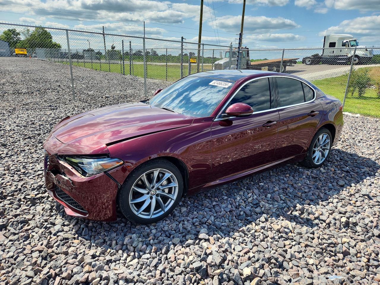 ZARFAEDN1H7561231 · 2017 ALFA ROMEO GIULIA