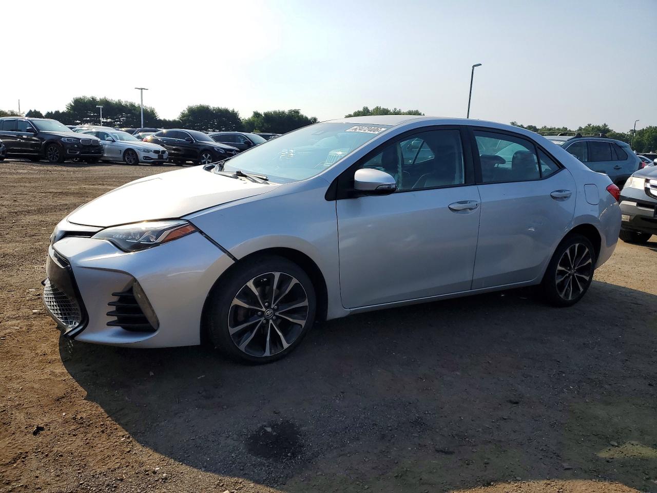 2T1BURHE0JC977664 · 2018 TOYOTA COROLLA