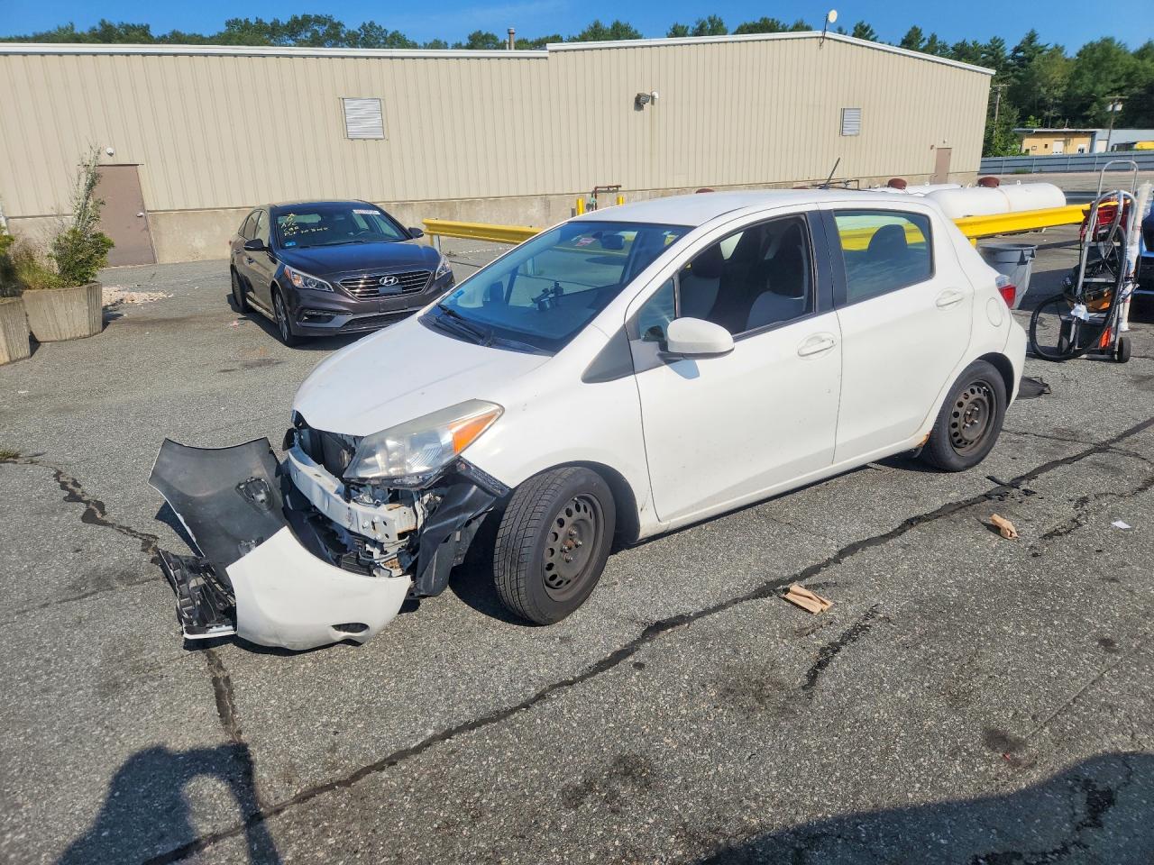 JTDKTUD34ED588366 · 2014 TOYOTA YARIS