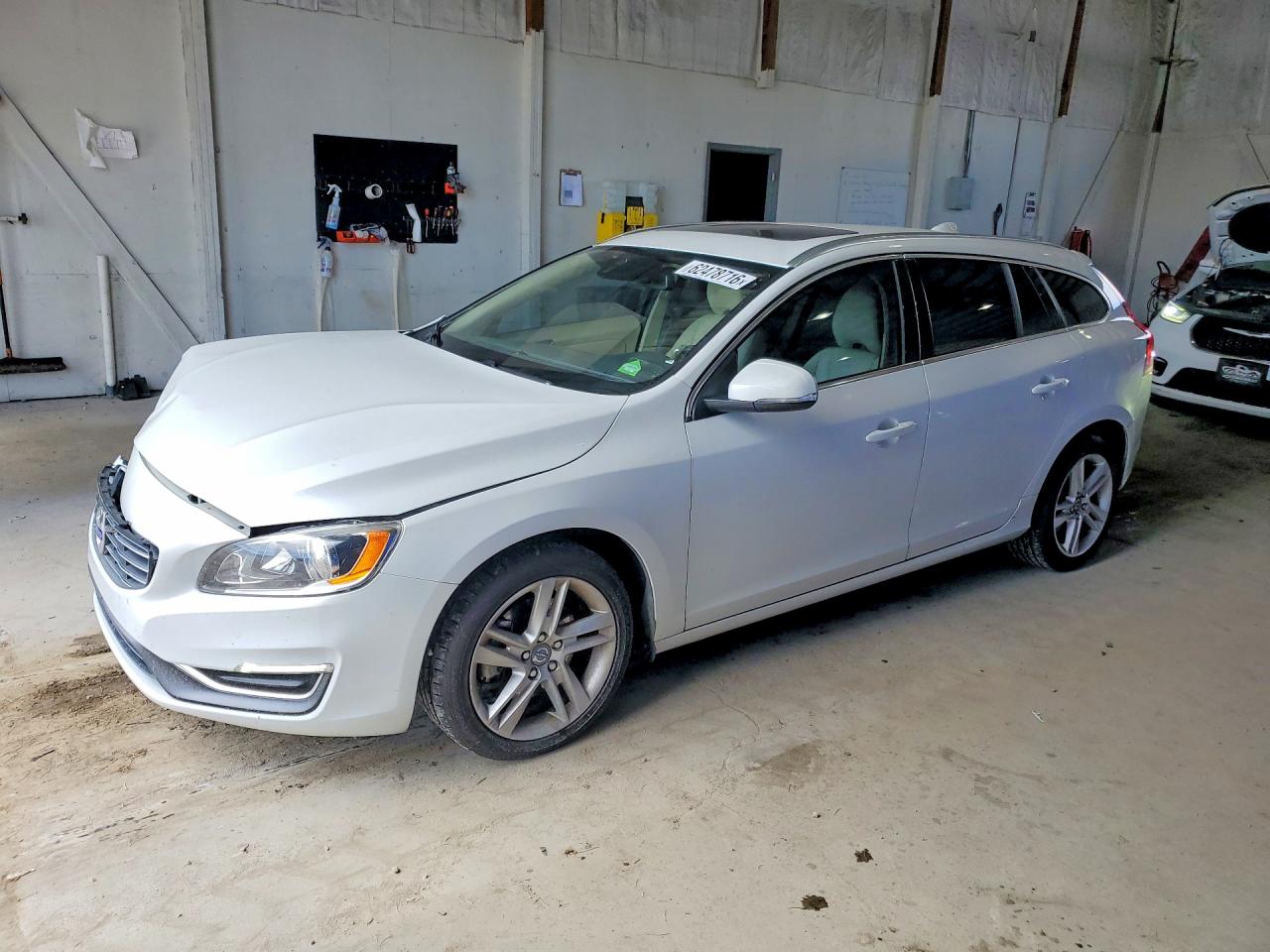 YV140MEB4F1207572 · 2015 VOLVO V60