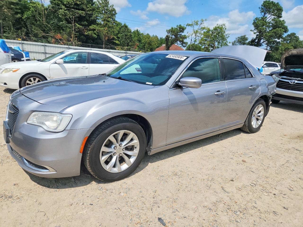 2C3CCAAG4FH807328 · 2015 CHRYSLER 300