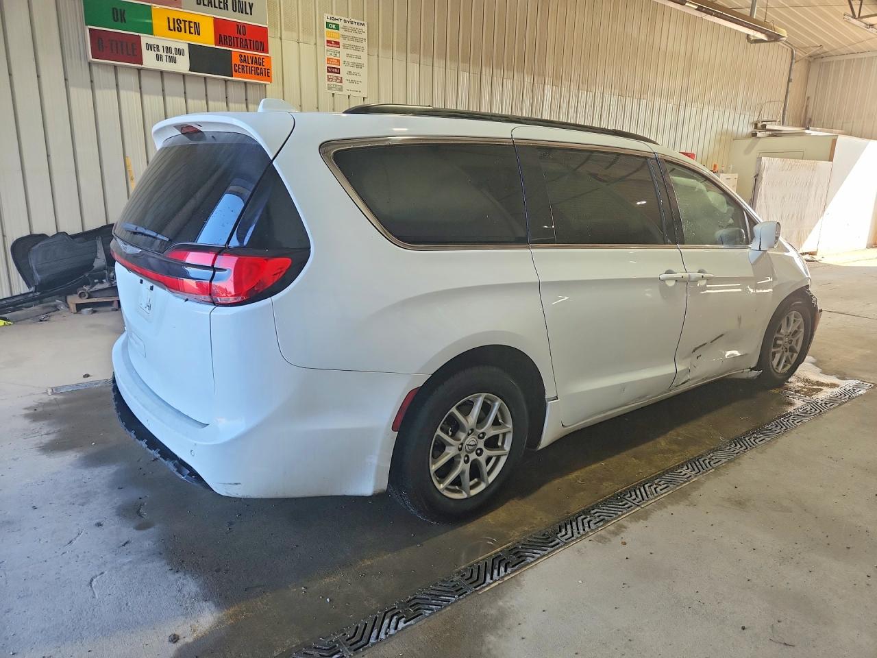 2C4RC1BG9NR143461 · 2022 CHRYSLER PACIFICA · 3/13