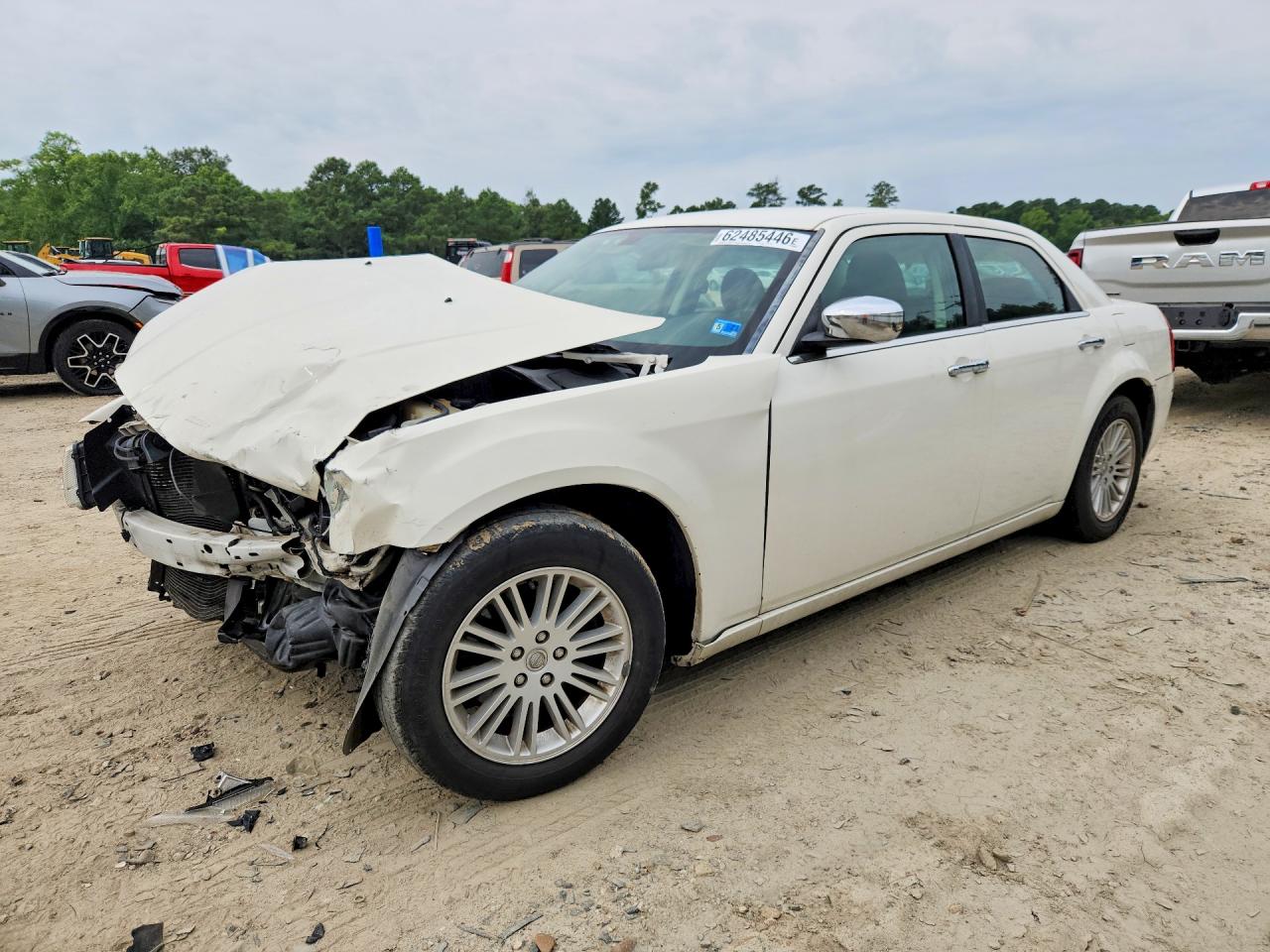 2C3CA4CD2AH104507 · 2010 CHRYSLER 300