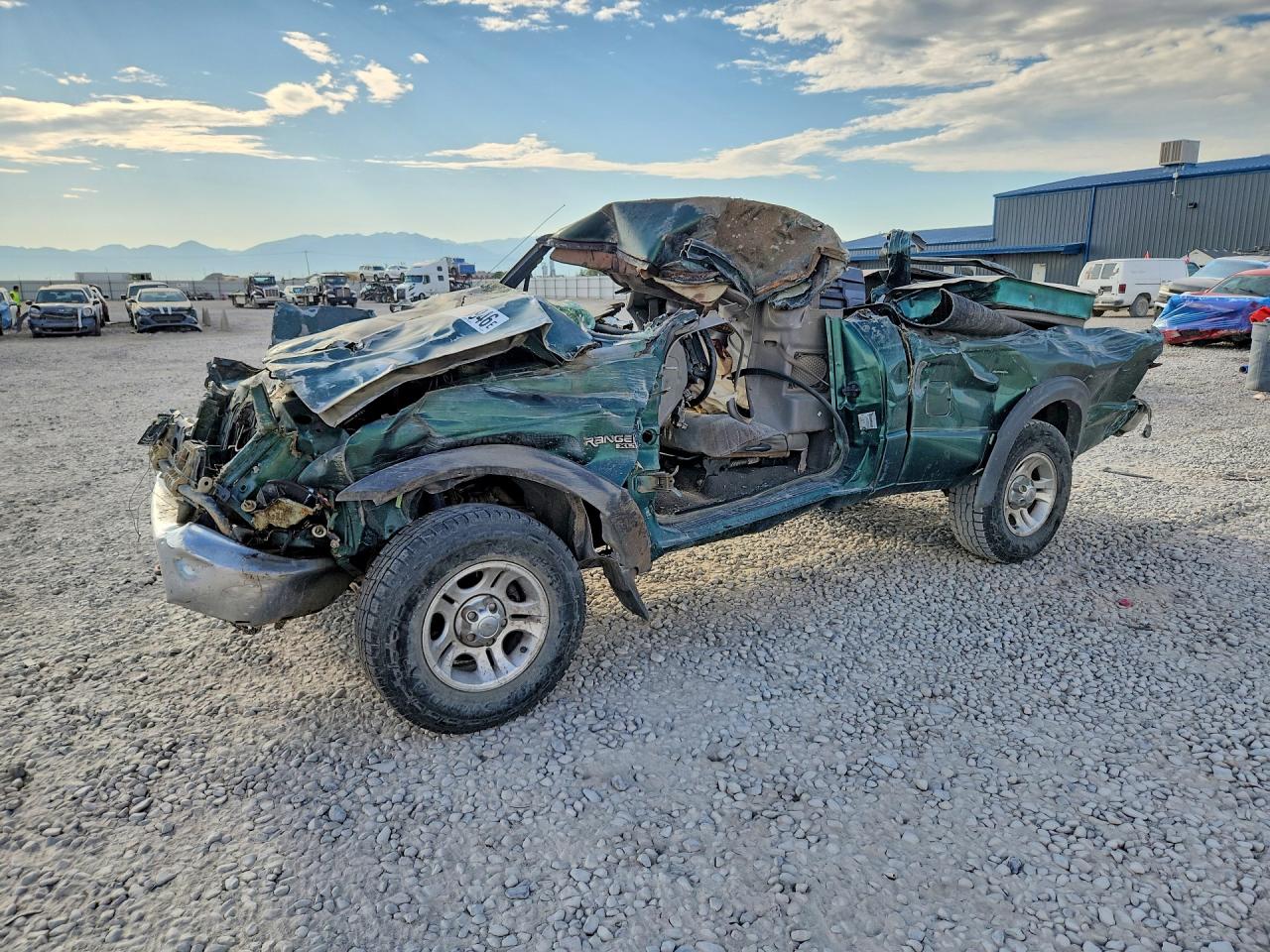 1FTYR11V2YPA20553 · 2000 FORD RANGER
