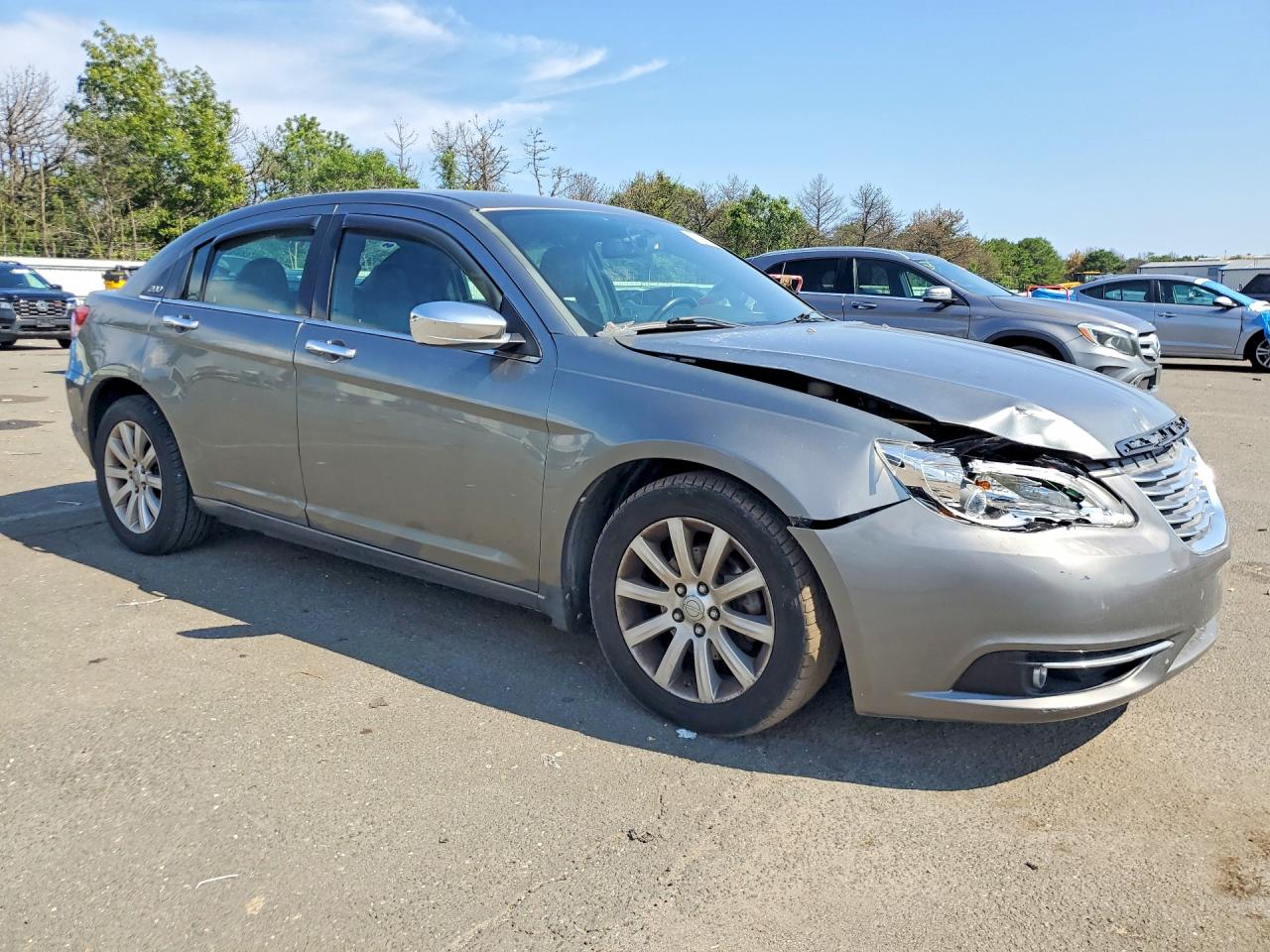 1C3CCBCG4DN747364 · 2013 CHRYSLER 200 · 4/12