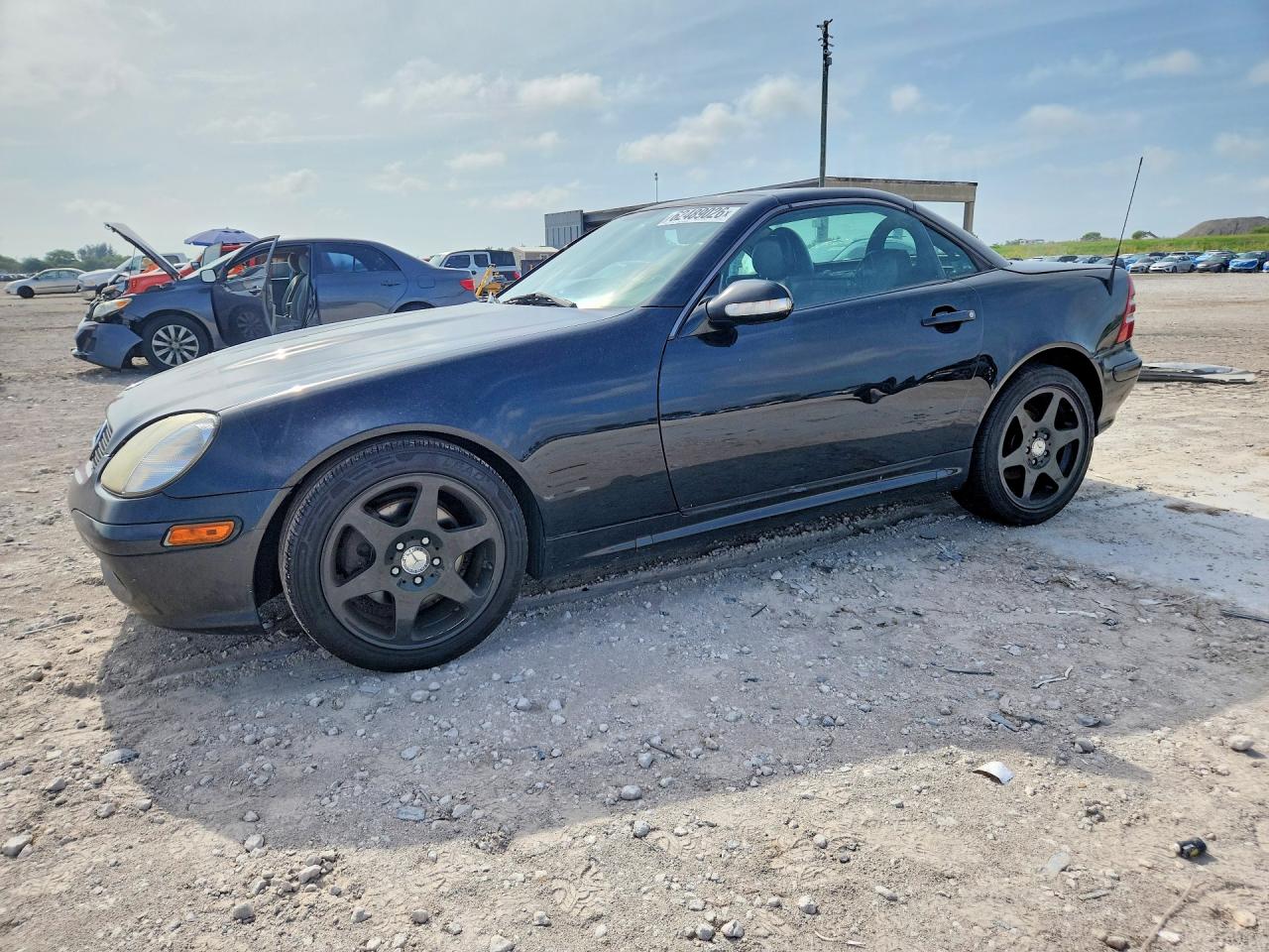 WDBKK65F21F172126 · 2001 MERCEDES-BENZ SLK
