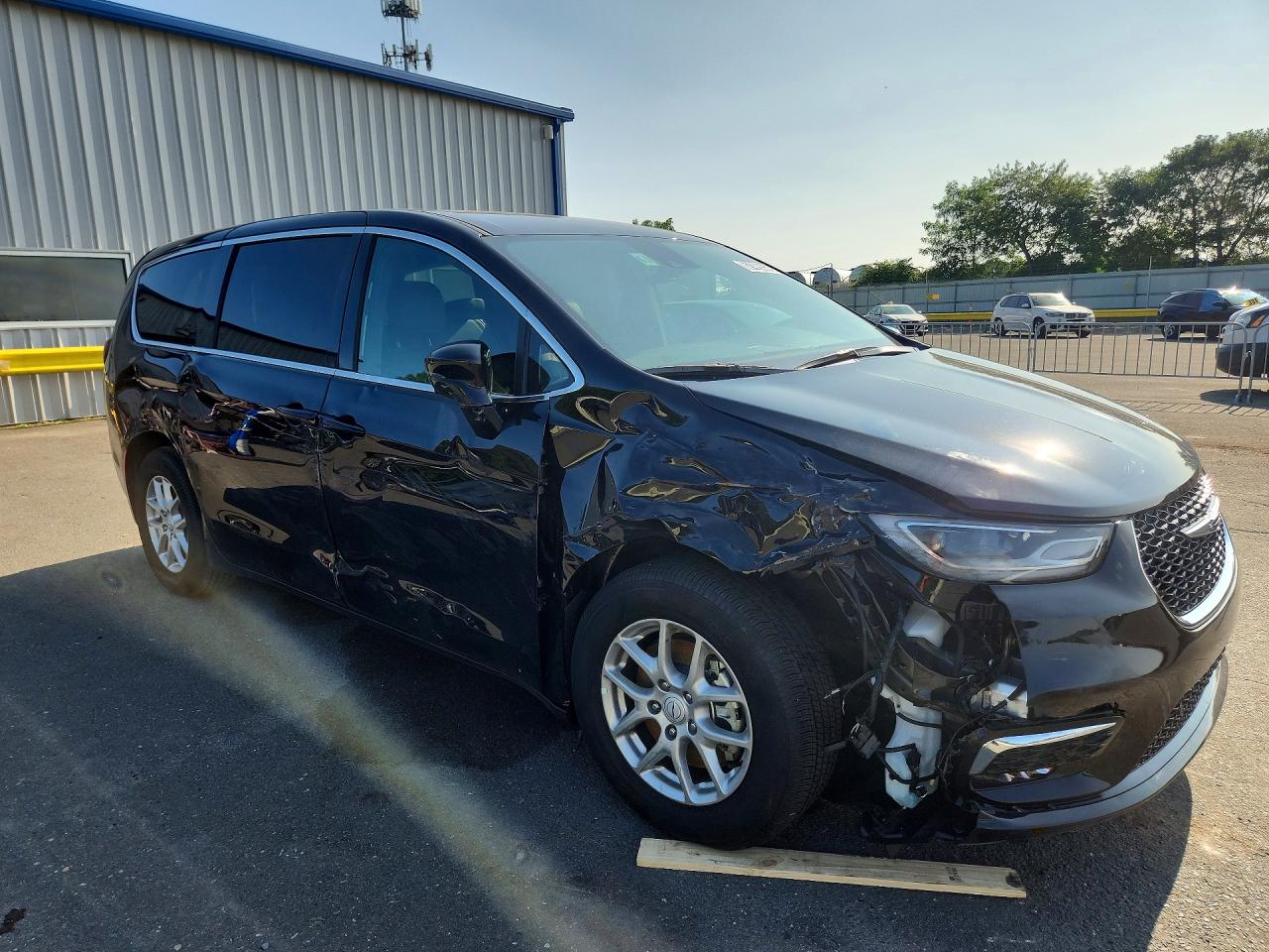 2C4RC1BG2TR281775 · 2026 CHRYSLER PACIFICA · 4/13