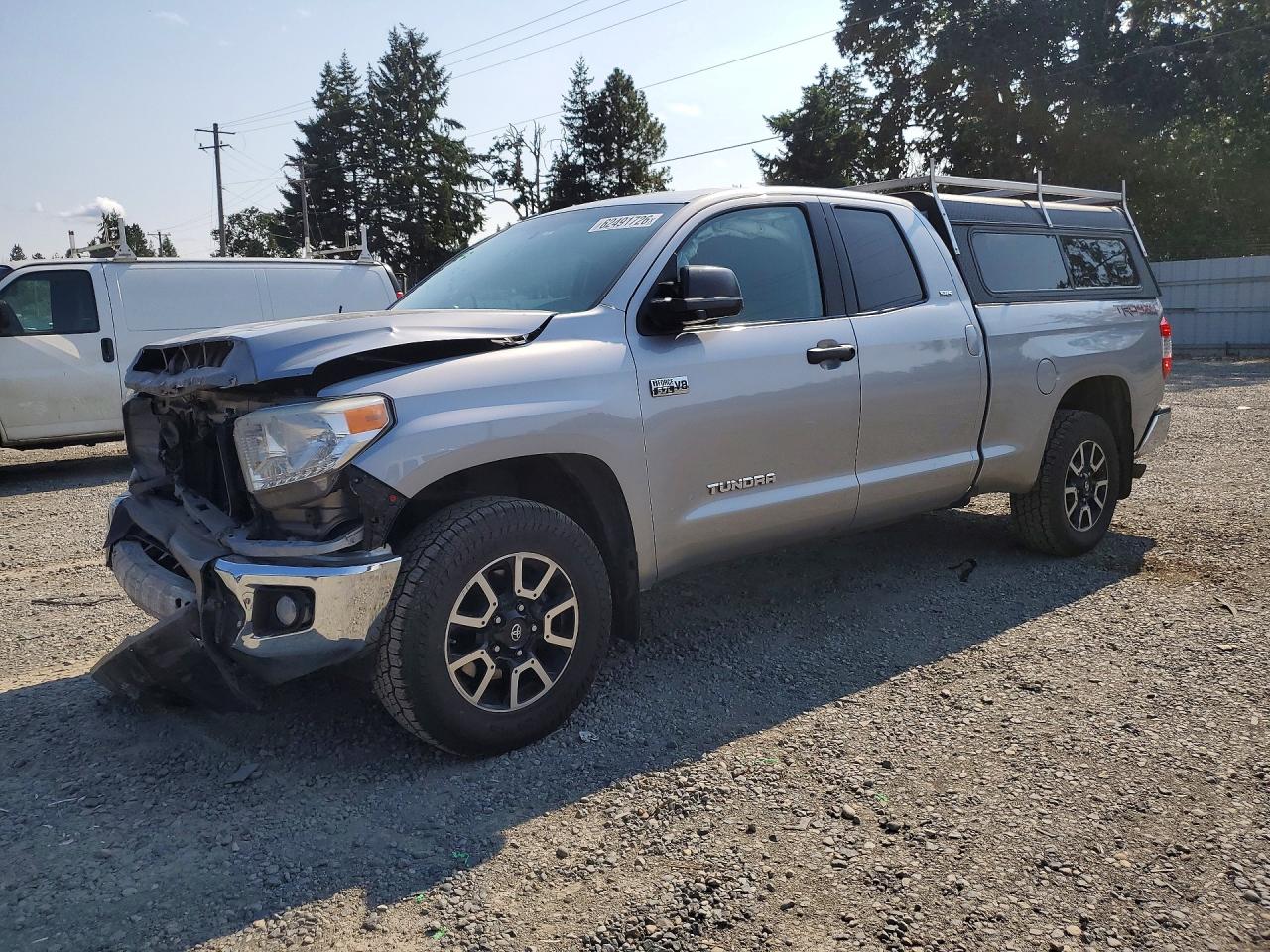 5TFUY5F15GX565983 · 2016 TOYOTA TUNDRA