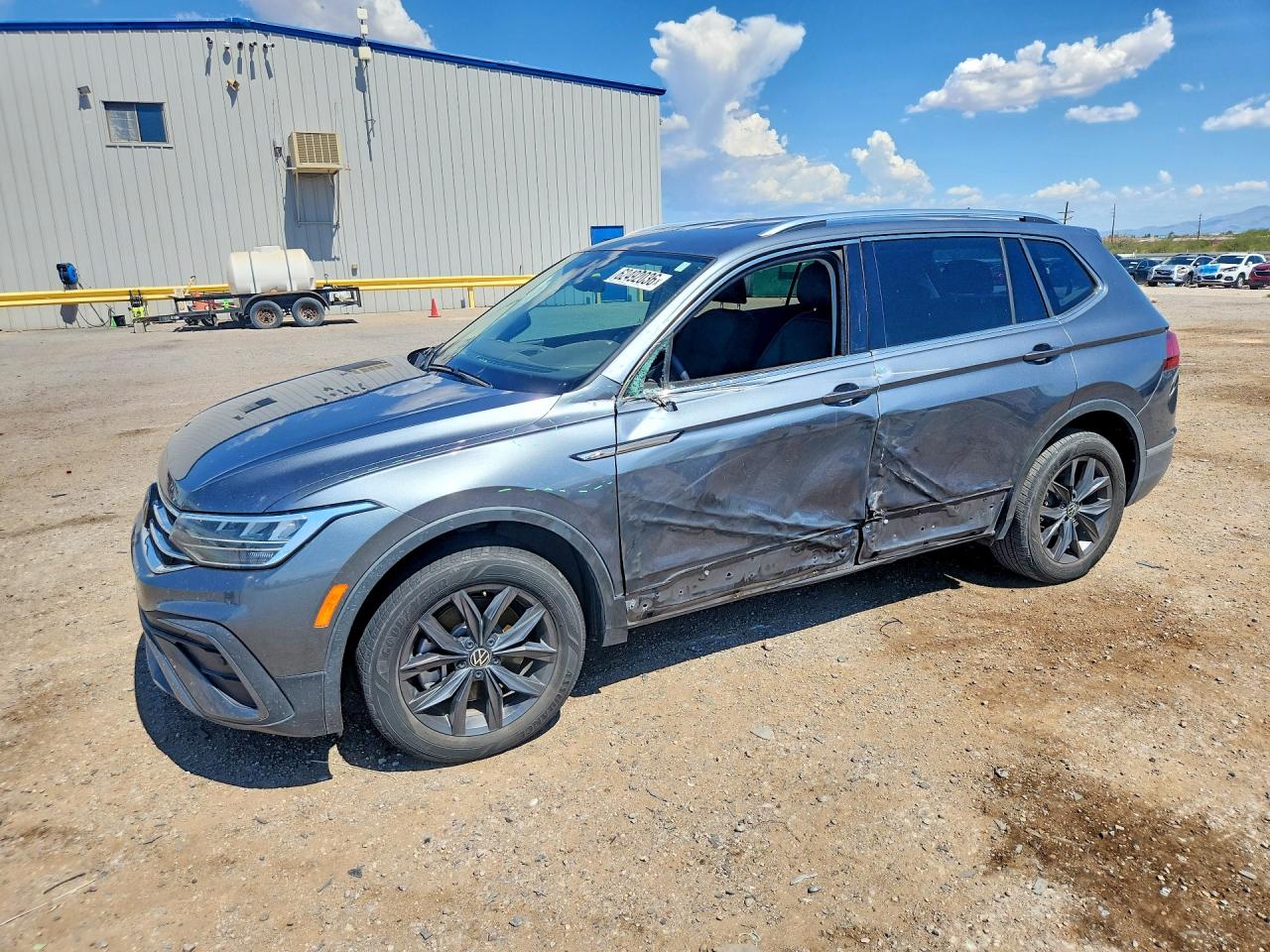 3VV3B7AX9PM110243 · 2023 VOLKSWAGEN TIGUAN