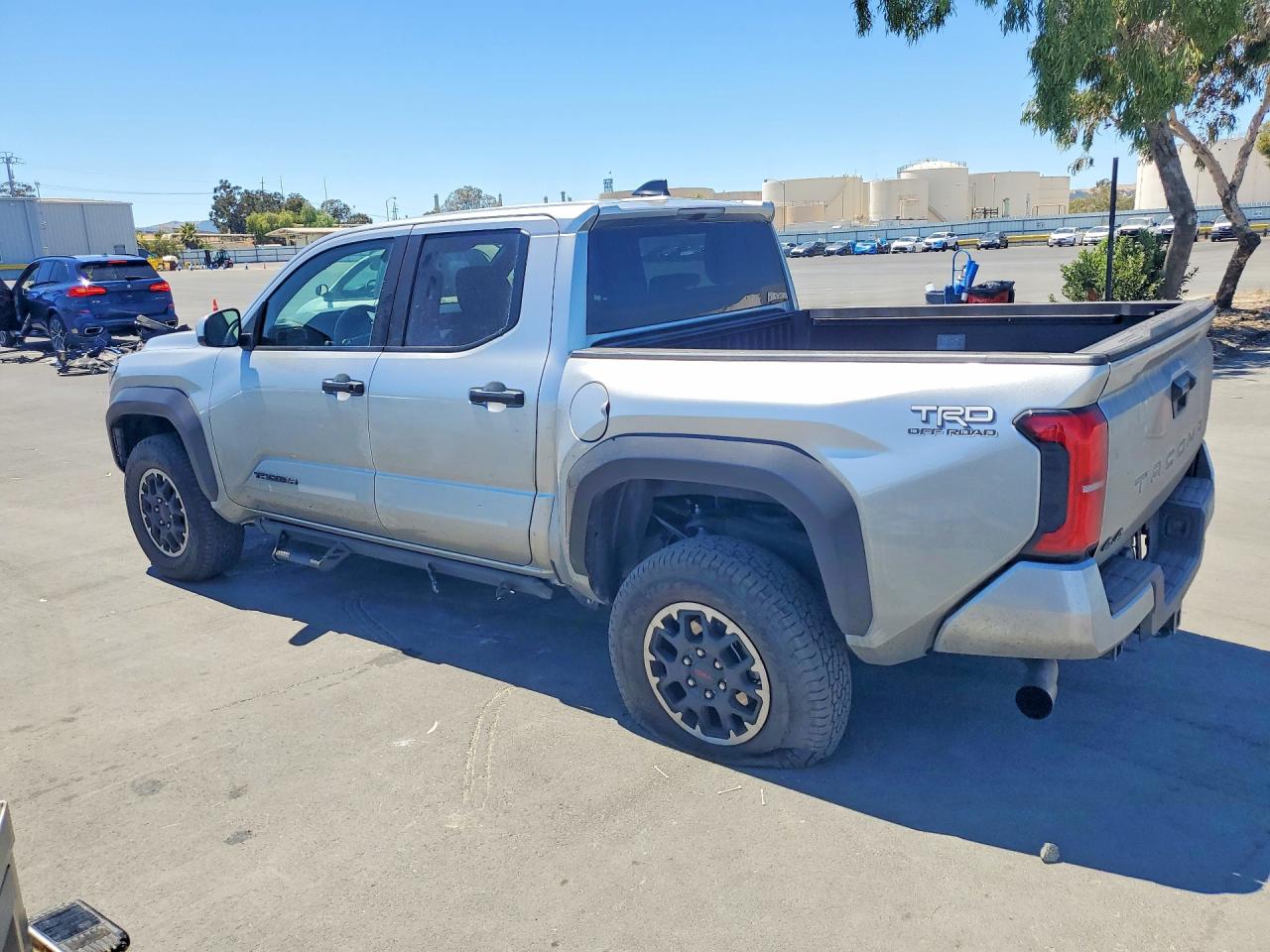 3TMLB5JN2SM092047 · 2025 TOYOTA TACOMA · 2/12