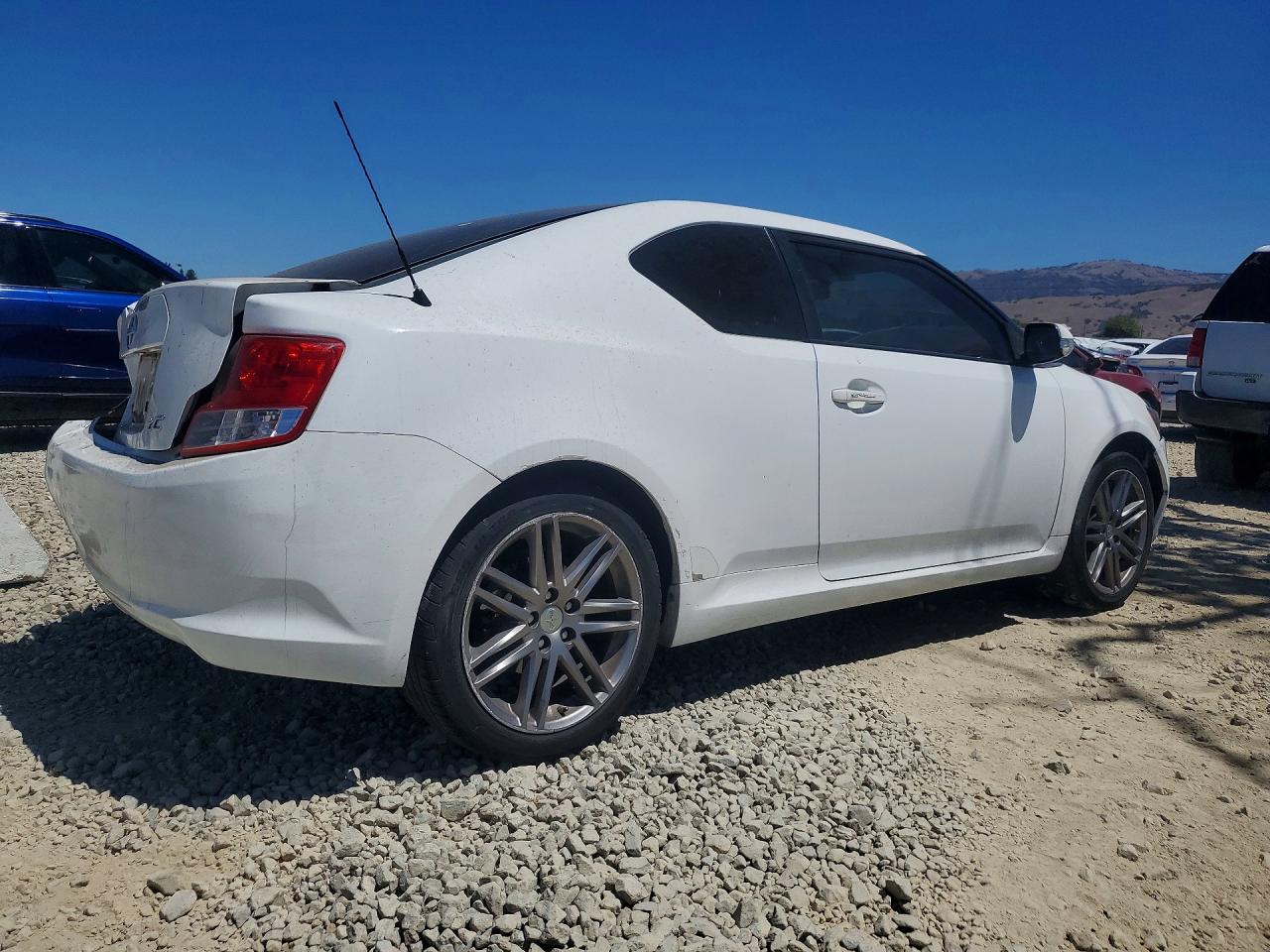 JTKJF5C71C3042469 · 2012 TOYOTA SCION · 3/12
