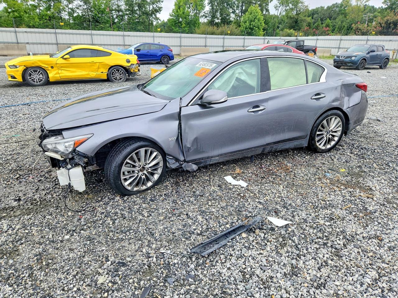 JN1EV7AR0KM592589 · 2019 INFINITI Q50
