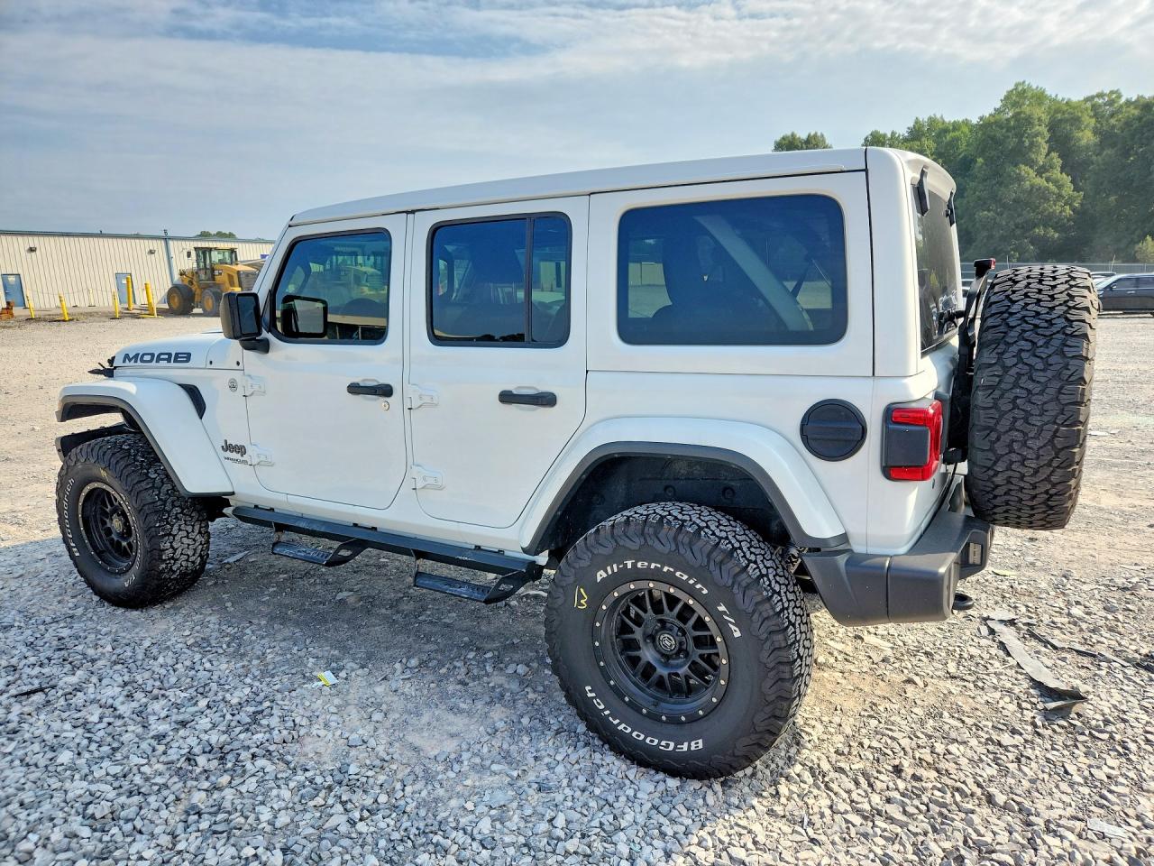 1C4HJXEG1KW642242 · 2019 JEEP WRANGLER UNLIMITED · 2/13