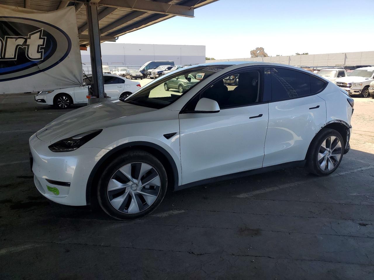 7SAYGDEE1PF743193 · 2023 TESLA MODEL Y
