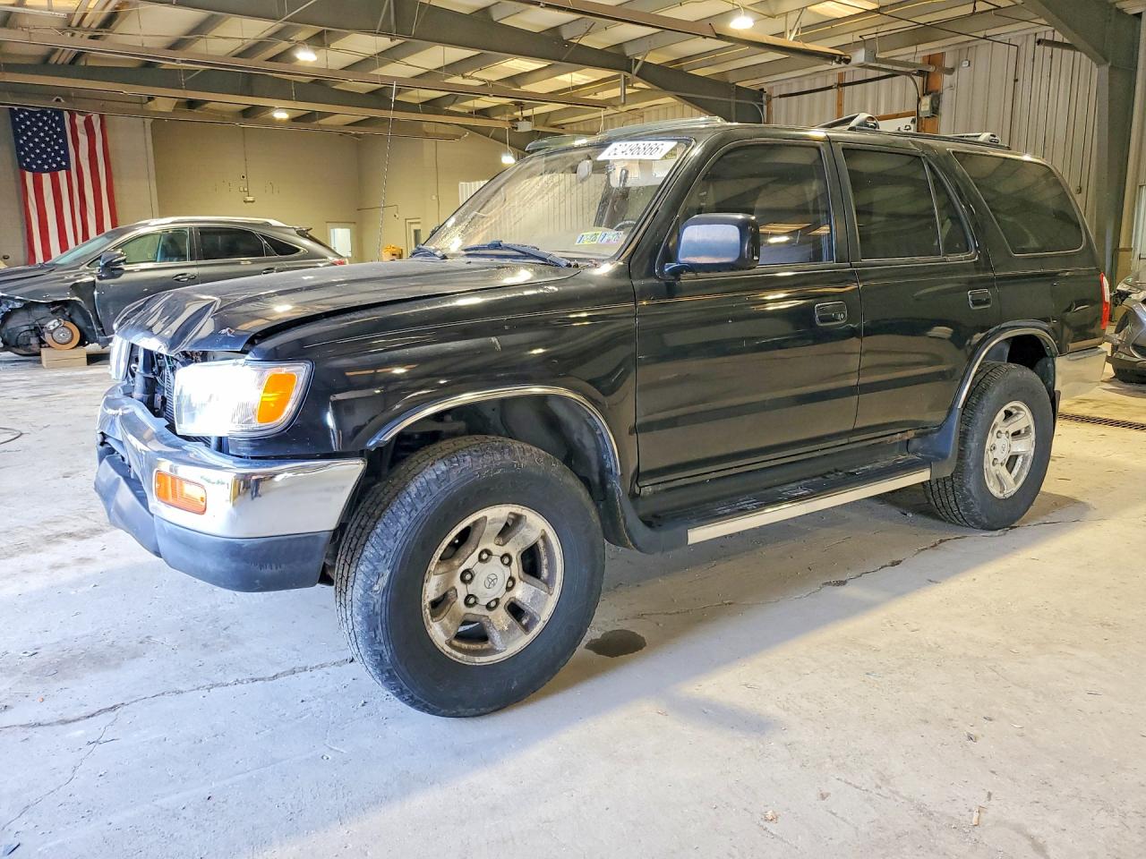 JT3HN86R3W0138203 · 1998 TOYOTA 4RUNNER