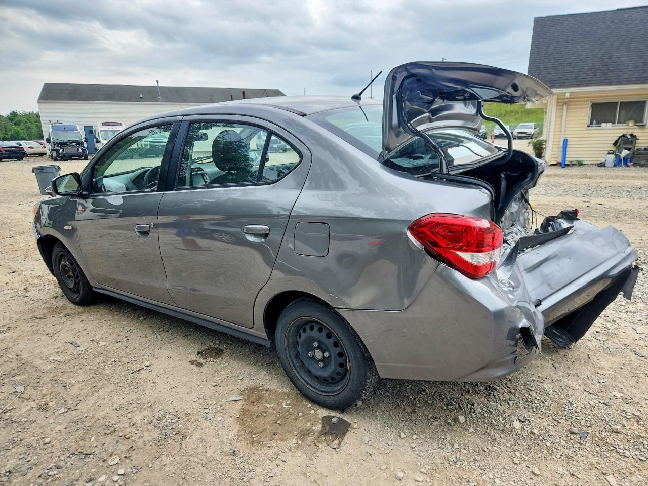 ML32F3FJ3KHF12631 · 2019 MITSUBISHI MIRAGE · 2/12