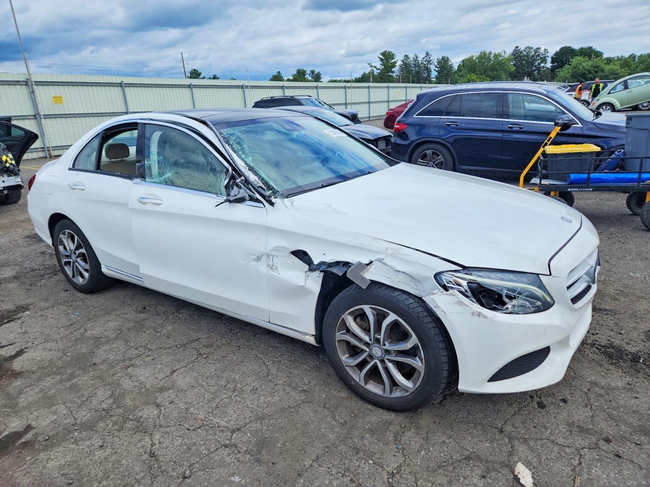 55SWF4KB3GU143033 · 2016 MERCEDES-BENZ C · 4/12